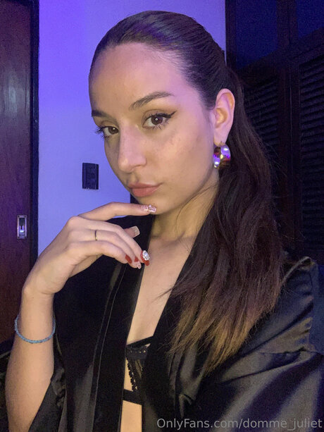 Domme Juliet Leak von OnlyFans-Inhalten