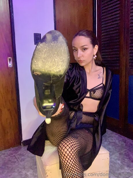 Domme Juliet OnlyFans Striptease