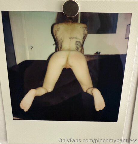 Pinchmypantiess Nacktbilder-Leaks von OnlyFans