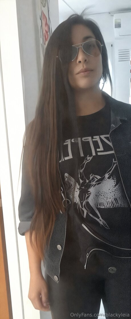 Blackyleia OnlyFans explizite Inhalte