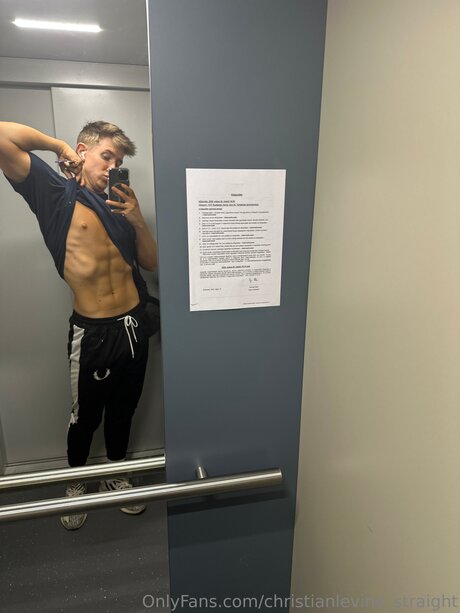 Christianlevine Straight Leak von OnlyFans