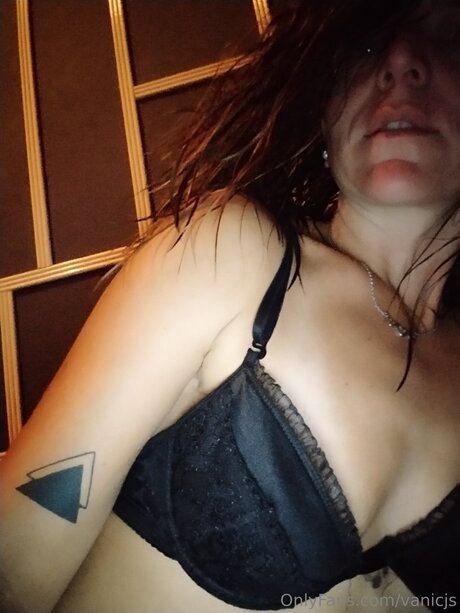 Vanicjs Nacktbilder von OnlyFans geleakt