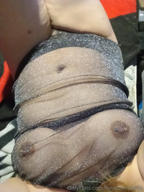 Lunalove13666 NurlyFans-Brüste