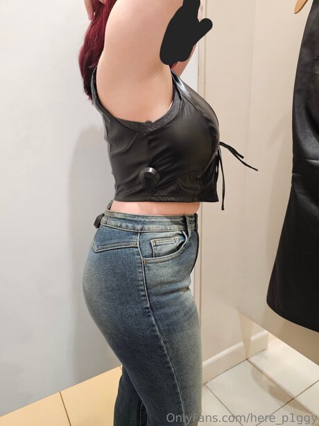 Here P1ggy Sextape OnlyFans Nacktbilder