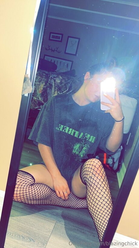 Blazingchick OnlyFans NSFW
