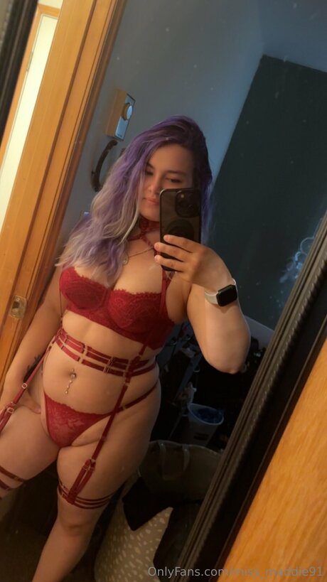 Shadow Queen91 OnlyFans Lesbisch