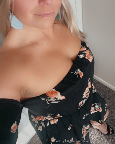 Blueyedgirl07 OnlyFans-Leak