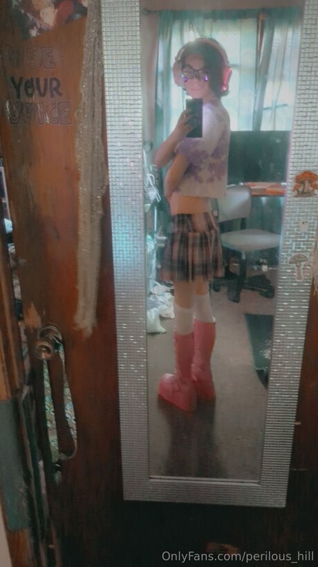 Perilous Hill Nacktbilder OnlyFans geleakt