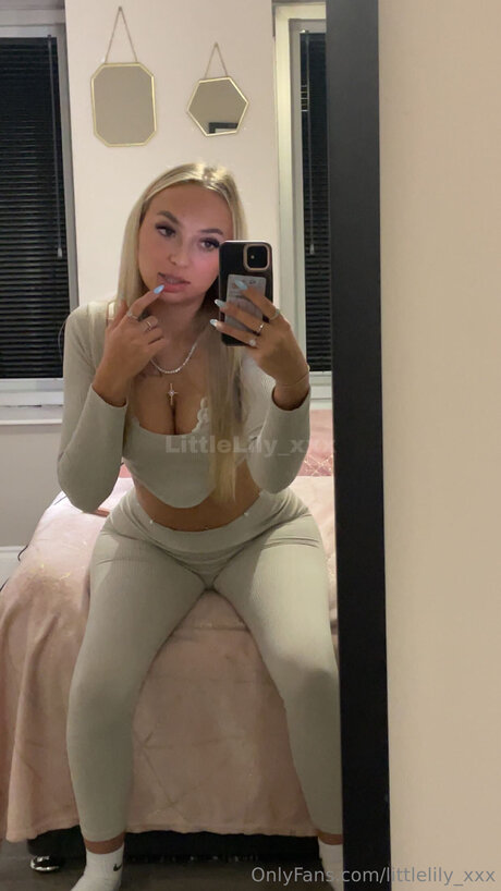 Littlelily Xxx OnlyFans Nacktbilder