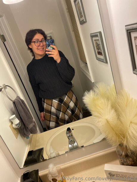 Lovelyhoneybea OnlyFans geleakt.