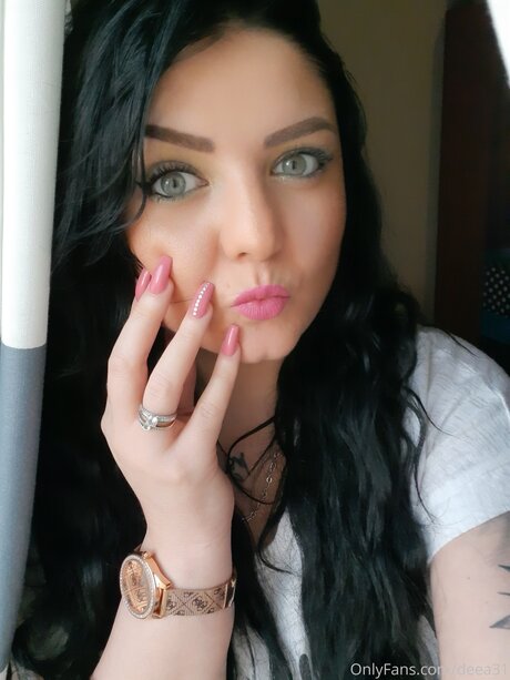 Deea31 OnlyFans Model Fotos