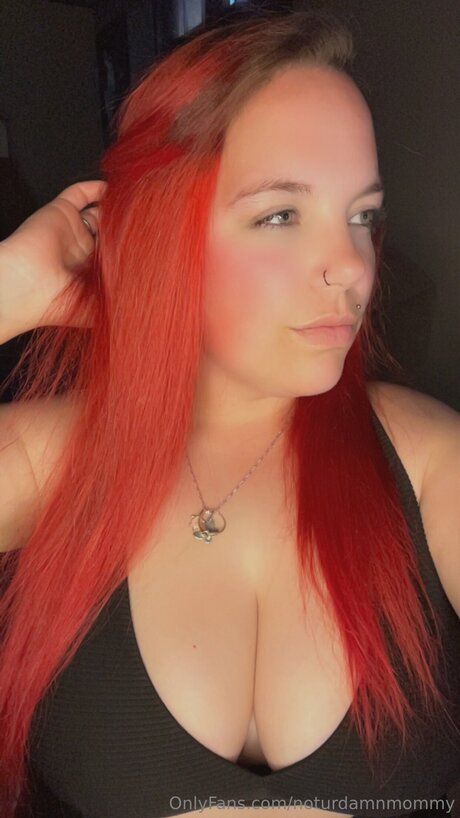 Noturdamnmommy OnlyFans explizite Inhalte