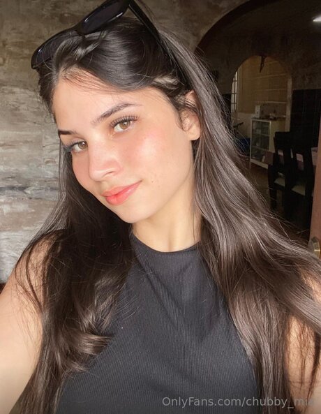 Chubby Mia Oben ohne OnlyFans