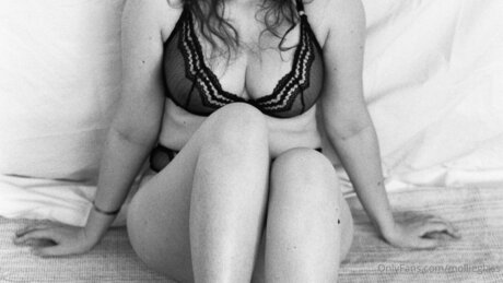 Mollieglass NSFW OnlyFans