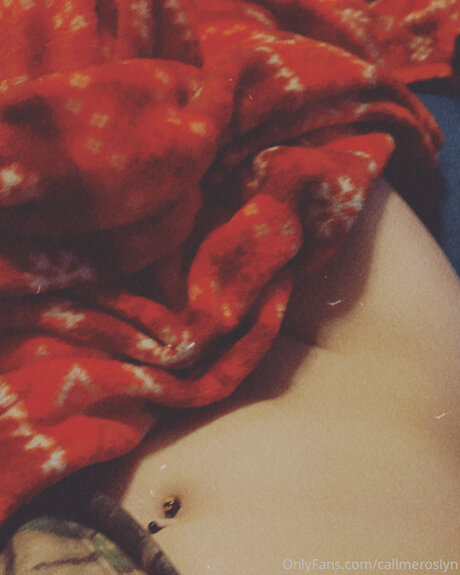 Callmeroslyn OnlyFans Modelfoto