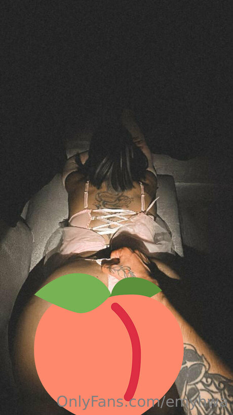 Emyhwa Nacktbilder auf OnlyFans