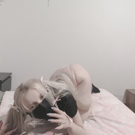 Infinitely Sensitive Nacktbilder von OnlyFans geleakt