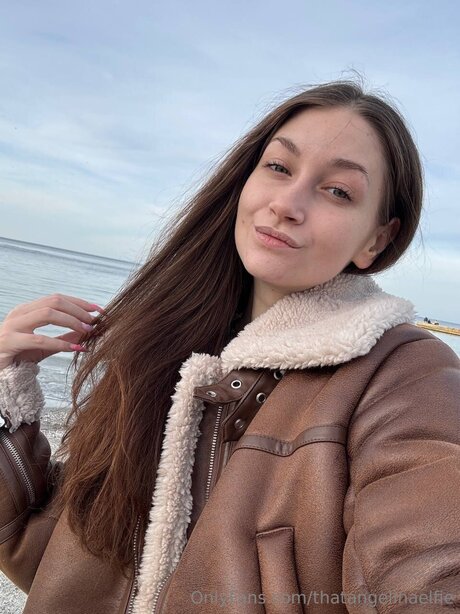 Thatangelinaelfie Nacktbilder von OnlyFans