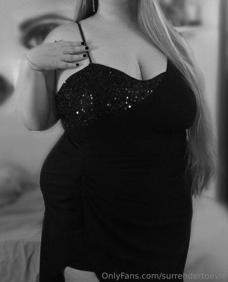 Surrendertoevie OnlyFans Leak Pornografie