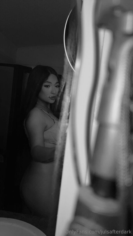 Julsafterdark OnlyFans-Komplettinhalte