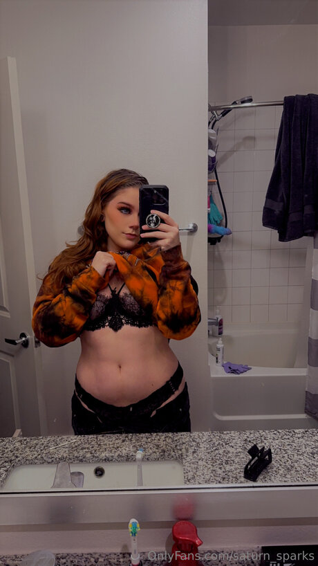 Saturn Sparks OnlyFans Nackt