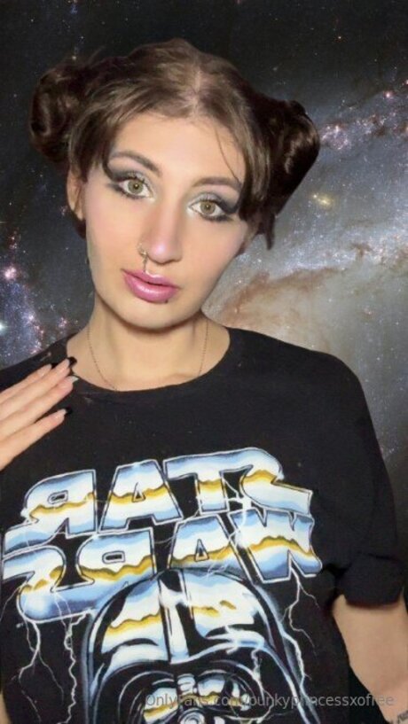 Punkyprincessxofree OnlyFans-Creator