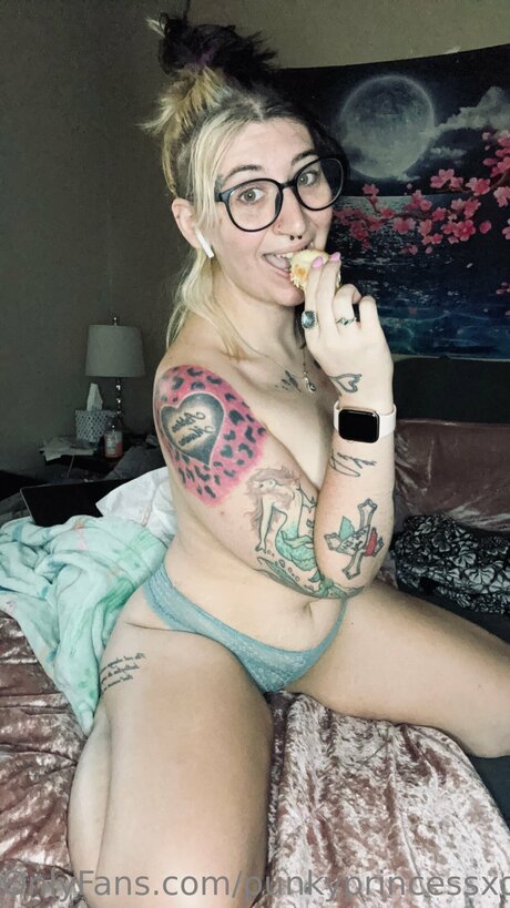 Punkyprincessxofree OnlyFans Gratis