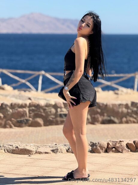 Realzoeyxoxo OnlyFans