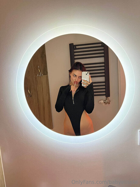 Babyelissse Nacktbilder auf OnlyFans