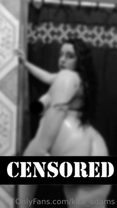 Kira Adams Leak von OnlyFans