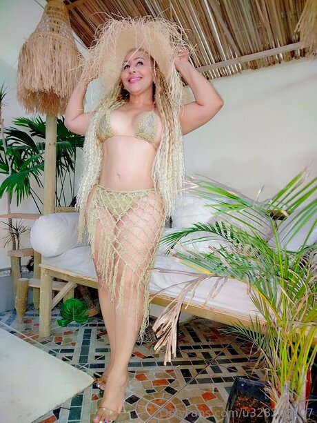 U328205107 OnlyFans Pornografie