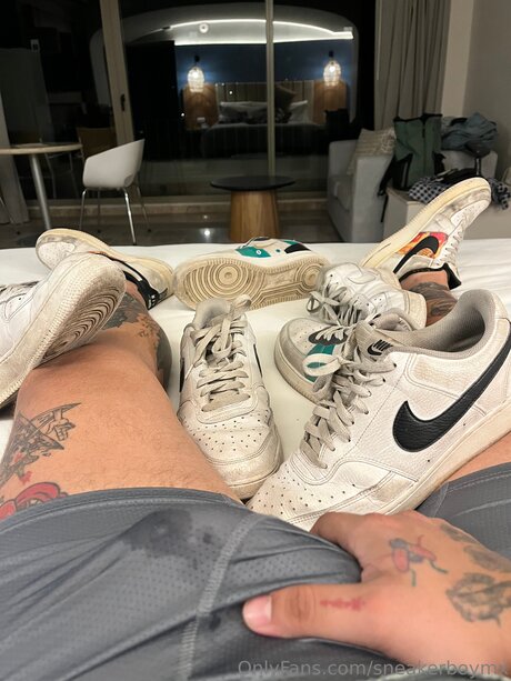Sneakerboymx Nackt auf OnlyFans