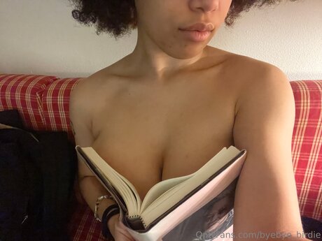 Byebye Birdie Nackt auf OnlyFans Leaks