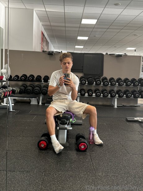 Dilanyn OnlyFans Strip