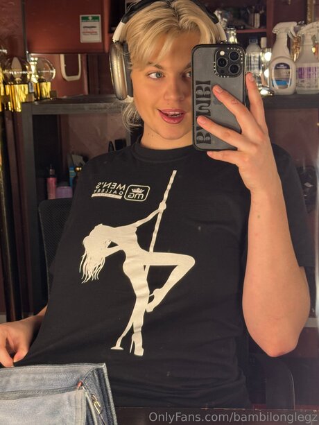 Bambilonglegz NurlyFans-Brüste