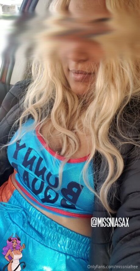 Missniafree OnlyFans Striptease