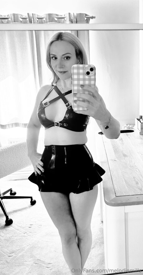 Melodiemills OnlyFans Nackt Content
