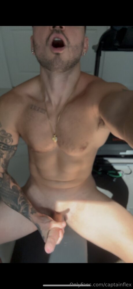Teenhulkfranco OnlyFans Strip