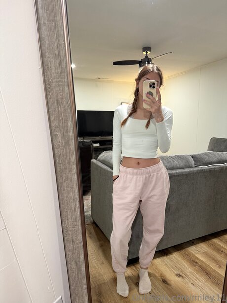 Miley 11 OnlyFans Leak