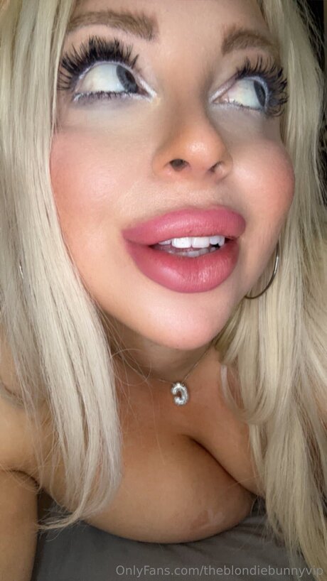 Theblondiebunnyx OnlyFans Leaks Nacktbilder