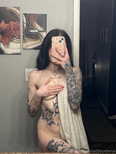 Sadieselena OnlyFans Modelfoto