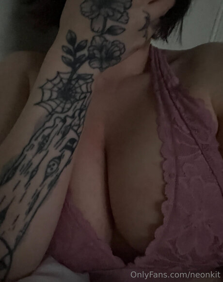 Neonkit OnlyFans