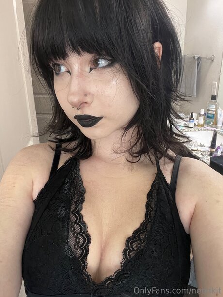 Neonkit OnlyFans Sex