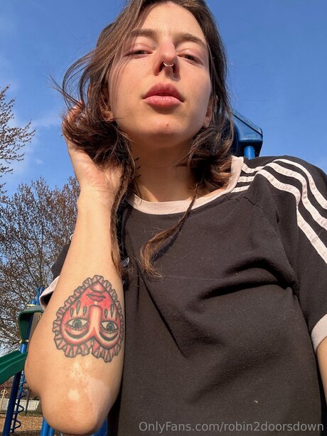 Robin2doorsdown OnlyFans Bilder