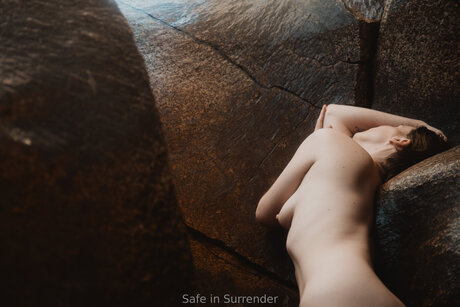 Safeinsurrender Nacktbilder von OnlyFans