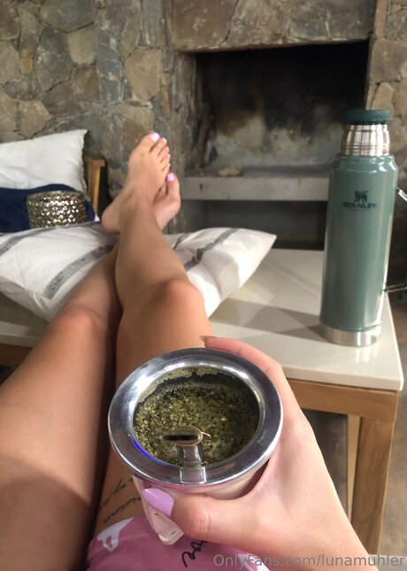 Lunamuhler Nacktbilder von OnlyFans geleakt