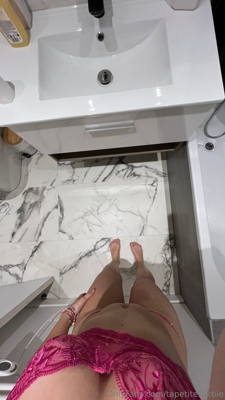 Tapetitebarbie OnlyFans Leak Pornografie