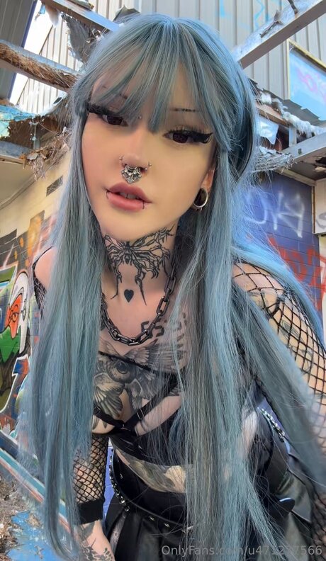 Rose Reality OnlyFans nackte Brüste