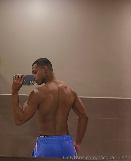 Escobarluis22 OnlyFans Striptease