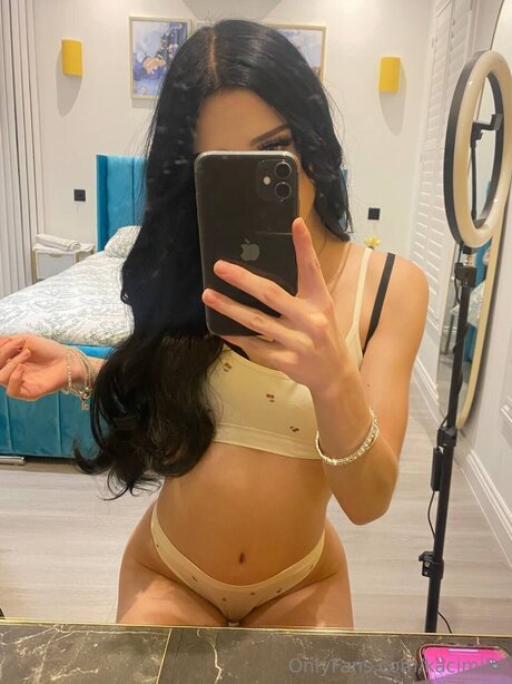 Kacimills Neue geleakte OnlyFans-Inhalte